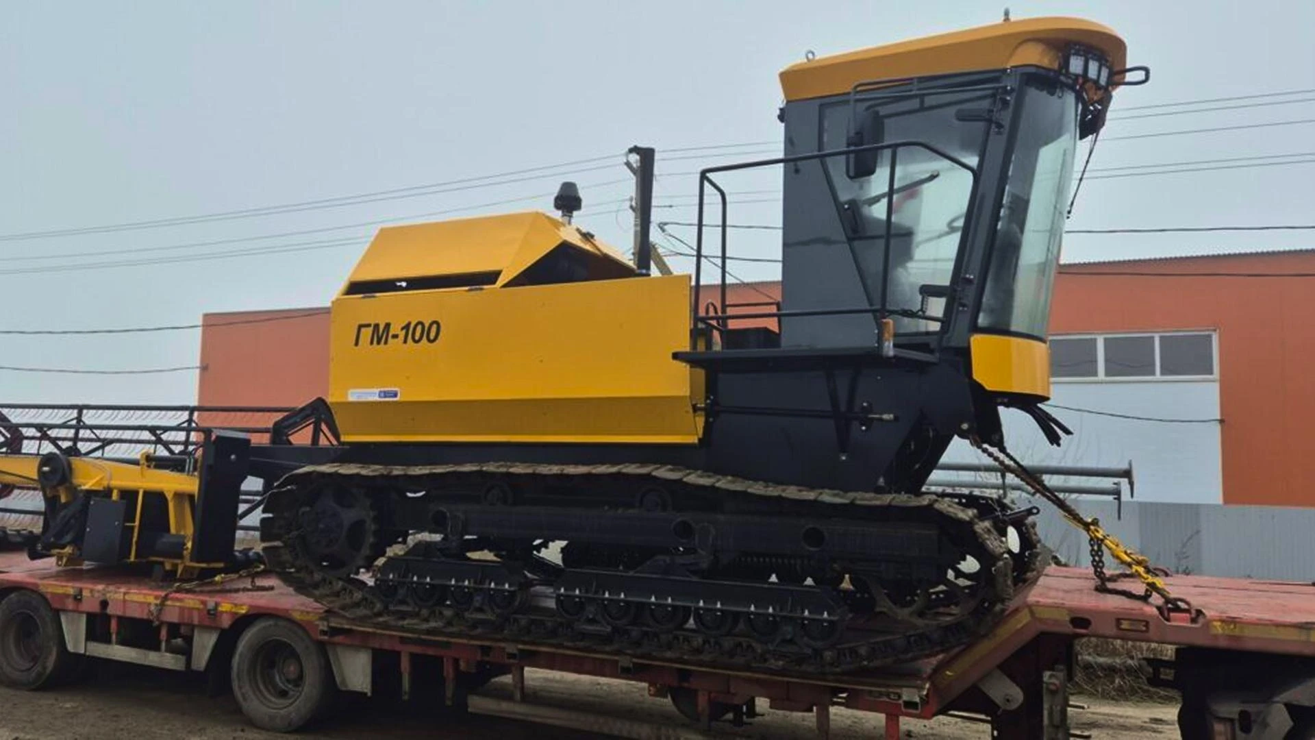 Картинка поста Краснодарский завод «Агроспецмаш» показал самоходную косилку ГМ-100 на ЮГАГРО-2025