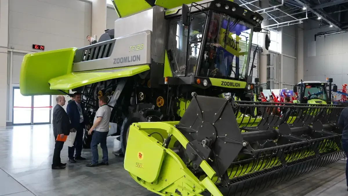 Картинка поста Появились подробности о первом дизель-электрическом роторном комбайне Zoomlion H7-600E