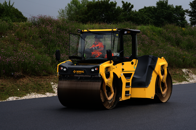 Изображение 1 BOMAG BW 202 AD - 50