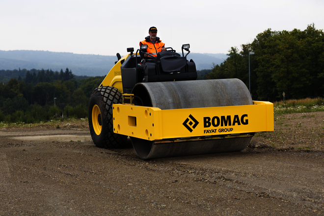 Изображение 1 BOMAG BW 218 D-40