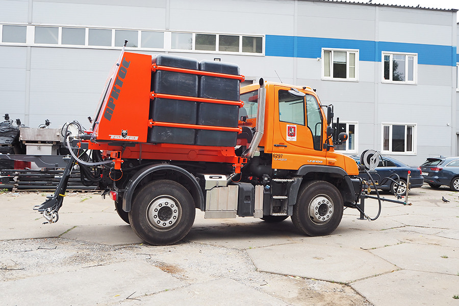 Изображение 2 Тосненский механический завод КДМ-В20 Mercedes-Benz Unimog U400